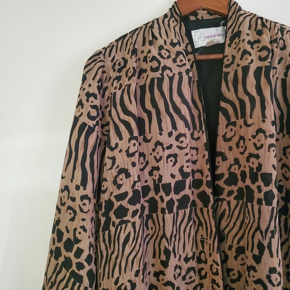 VINTAGE | Nygard Collection Leopard Cheetah Print Single Breasted Blazer (8) - Picture 3 of 9